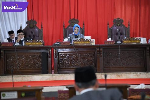 Ketua DPRD Prov, Sumsel; Hj. RA. Anita Noeringhati, SH, MH pimpin Rapat Paripurna XLVII (47) dengan agenda penyampai laporan hasil Kegiatan Reses Pimpinan dan Anggota DPRD Sumatera Selatan dihadiri Pj. Sekda Sumsel; Ir. SA. Supriono. Foto : viralsumsel.com/win