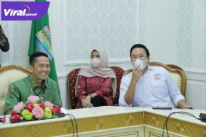 Ratu Dewa Sekretaris Daerah Palembang saat menerima audiensi dengan Komunitas Ikan Koi. Foto : Viralsumsel/Nto