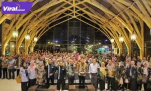 Bupati Ogan Ilir, Panca Wijaya Akbar S.H, membuka acara Bimtek Peningakatan Mutu Kepala Sekolah Dinas Pendidikan dan Kebudayaan Kabupaten Ogan Ilir, Senin (16/5/2022)di Ciwidey Valley Resort, Kabupaten Bandung. Foto : viralsumsel.com/jun