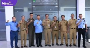 Setda Pemkot Prabumulih Elman, ST terima kunker Kadiv Keimigrasian Kanwil Kemenhumkam Sumsel, Herdaus, SH dalam rangka meninjau langsung persiapan kantor UKK Prabumulih, Selasa (17/5/2022). Foto : viralsumsel.com/mal