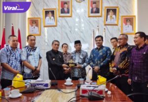 Wakil Bupati Ogan Ilir, H. Ardani S.H., M.H menyambut baik study tiru Dinas Pertanian Kabupaten Aceh Besar di Bumi Caram Seguguk Kabupaten Ogan Ilir, Kamis (19/5/2022). Foto : viralsumsel.com/jun