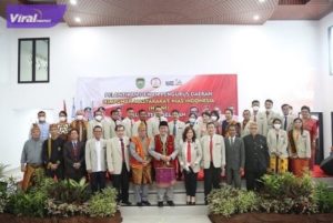 Gubernur Sumsel H. Herman Deru saat hadiri Pelantikan DPD HIMNI Sumsel, di Aula Gereja GPIB Immanuel Palembang, Sabtu, (29/5/2022). Foto : viralsumsel.com/win