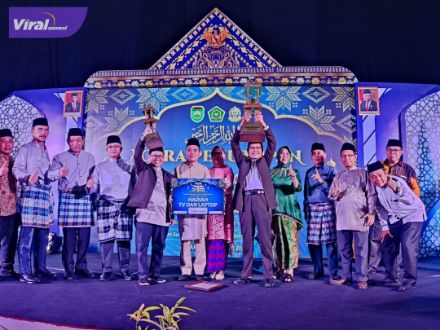 Wakil Bupati Ogan Ilir H. Ardani S.H M.H hadiri Penutupan Musabaqoh Tilawatil Qur’an (MTQ) XXIX Prov. Sumsel tahun 2022 di Aula Utama Asrama Haji, Palembang, Senin (30/5/2022). Foto : viralsumsel.com/jun