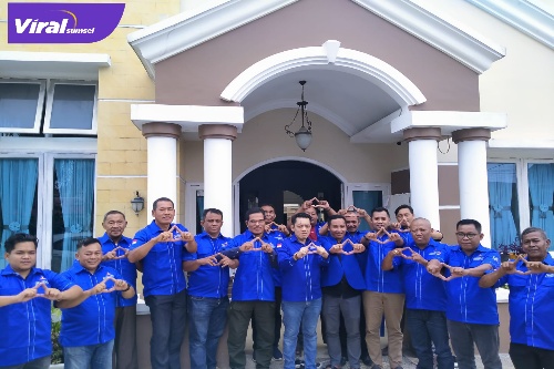 Darul Qutni SE Ketua Terpilih DPC Demokrat Banyuasin Bersama Ketua PAC Se-Kabupaten Banyuasin. Foto : Viralsumsel