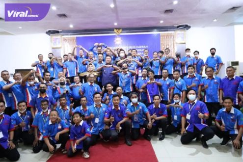 Gubernur Sumsel H. Herman Deru menghadiri Pengukuhan Dewan Pengurus Daerah ASISI di Hotel Swarna Dwipa, Palembang, Senin (13/6/2022). Foto : viralsumsel.com/win