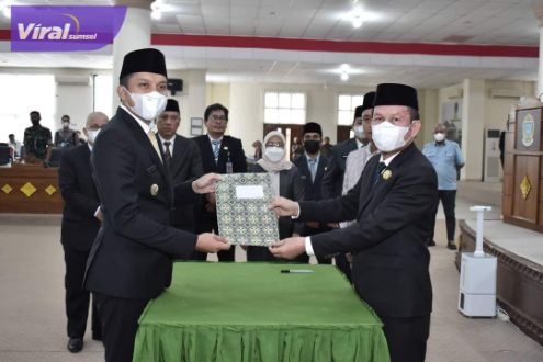 Bupati Ogan Ilir Panca Wijaya Akbar S.H hadiri Rapat Paripurna VI DPRD Kabupaten Ogan Ilir Tahun Sidang 2022. Foto : viralsumsel.com/jun