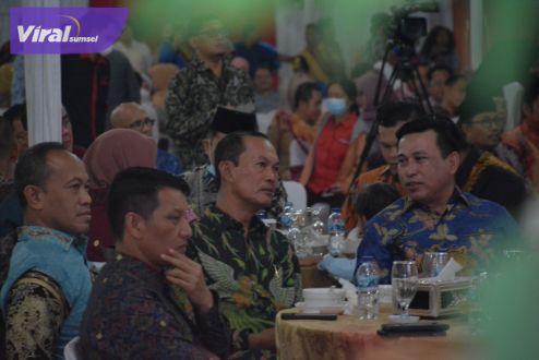 Walikota Palembang H Harnojoyo dalam kegiatan Ramah Tamah di Rumah Dinas Walikota, Jalan Tasik Palembang, Jumat 17 Juni 2022. Foto : viralsumsel.com/ril