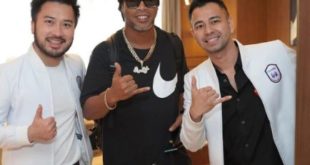 Bos RANS Nusantara FC Raffi Ahmad, bos Rans Nusantara, Rudy Salim bersama legenda sepak bola Brasil, Ronaldinho. Foto : ig rans nusantara