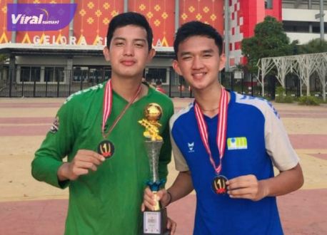 Dua pemain SSB Persegrata Muhamad Bintang Negara dan M Arsy Pratama lolos seleksi di Persik Kediri U-18. Foto : viralsumsel.com/ion