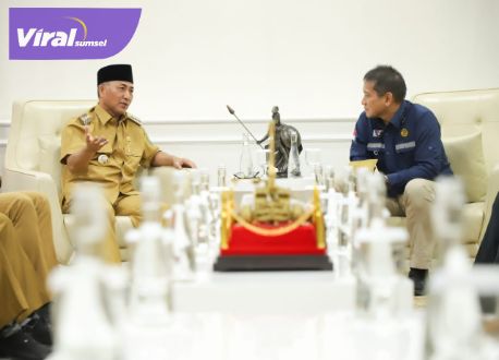 Pj Bupati Muba Apriyadi saat menerima Kunjungan Tim SKK Migas – KKKS Wilayah Kabupaten Musi Banyuasin, Selasa (28/6/2022). Foto : viralsumsel.com/dev