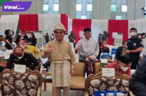 Wakil Bupati Ogan Ilir H. Ardani S.H M.H hadiri Rapat Paripurna Istimewa DPRD Provinsi Sumsel dalam Rangka Peringatan Hari Jadi ke-76 Provinsi Sumsel Tahun 2022 di Dinning Hall Jakabaring Sport City Jakabaring Palembang, Selasa (17/05/2022). Foto : viralsumsel.com/jun