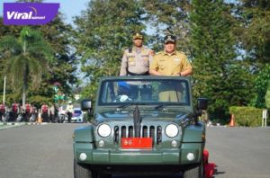 Gubernur Sumsel H Herman Deru saat Apel Gelar Pasukan Pengamanan FORNAS VI 2022, di halaman Griya Agung, Selasa (28/6/2022) pagi. Foto : viralsumsel.com/win