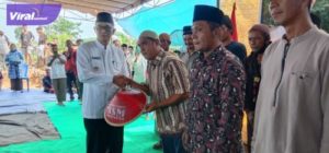 Bupati PALI, H. Heri Amalindo mengukuhkan Gapoktanhut SSM periode 2022-2025 di kawasan Hutan Dengan Tujuan Khusus (KHDTK) Benakat, kabupaten PALI, Jumat (8/7/2022). Foto : viralsumsel.com/eko