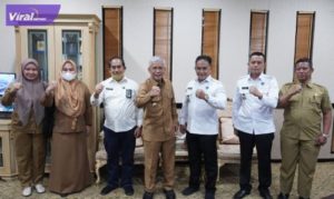 Kepala BNNP Sumsel Brigjen Pol Djoko Prihadi, SH., MH menyebut saat beraudiensi dengan Bupati OKI, H. Iskandar, SE di Kayuagung Senin, (25/7/2022). Foto : viralsumsel.com/fir