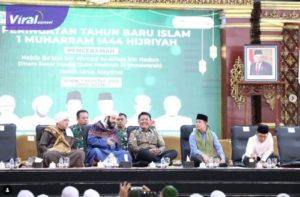 Imam Masjid Quba Madinah isi tausyiah pada Peringatan Tahun Baru Islam 1 Muharram 1444 H. Acara dihadiri Gubernur Sumsel H Herman Deru di Griya Agung Palembang, Senin (1/8/2022). Foto : viralsumsel.com/win