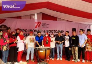 Sekda Palembang Ratu Dewa dalam pembukaan Pembukaan Inovasi Expo dan Bootcamp Start Up Digital Kota Palembang Tahun 2022 di halaman Kambang Iwak, Jalan Tasik Kota Palembang, Minggu 21 Agustus 2022. Foto : viralsumsel.com/nto