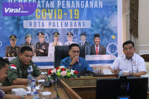Ratu Dewa dalam rapat di rumah Dinas Walikota Palembang, Kamis 25 Agustus 2022. Foto : viralsumsel.com/nto