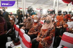 Wakil Gubernur Sumsel H Mawardi Yahya menghadiri acara puncak Harganas Ke 29, dengan tema "Ayo Cegah Stunting agar Keluarga Bebas Stunting" di Lapangan Merdeka, Kota Medan, Sumatera Utara, Kamis (7/7/2022). Foto : viralsumsel.com/win