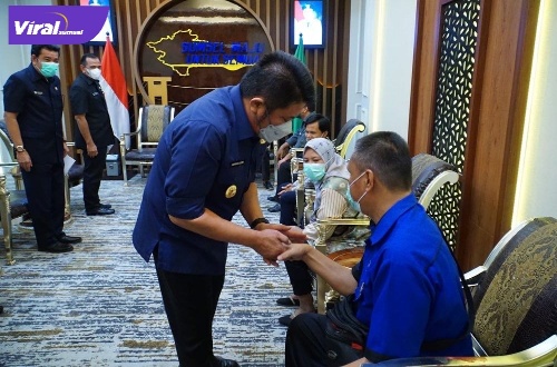 Gubernur Sumsel H Herman Deru saat menerima Pertuni Sumsel di Ruang Tamu Gubernur Sumsel, Kamis (7/7/2022) siang. Foto : viralsumsel.com/win