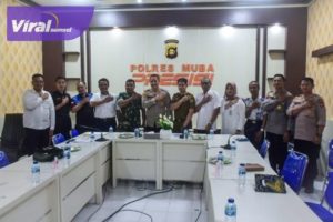 Kapolres Muba AKBP Siswandi Sik SH MH saat memimpin Rapat di Ruang Rapat Presisi Polres Muba, Rabu (31/8/2022). Foto : viralsumsel.com/dev
