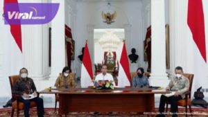 Presiden RI Joko Widodo (Jokowi) mengumumkan pengalihan subsidi Bahan Bakar Minyak (BBM), di Istana Merdeka, Jakarta, Sabtu (3/9/2022) siang. Foto : biro pers