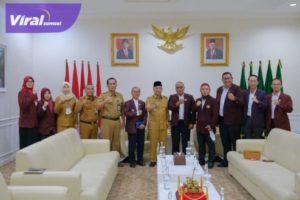 Pj Bupati Muba H Apriyadi saat terima audensi Dewan Pengurus Daerah PPNI Kabupaten Muba, Selasa (6/9/2022). Foto : viralsumsel.com/dev