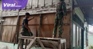 Sejumlah personil Kodim 0492/OKI melaksanakan rehab rumah dinas yang masih ditempati oleh Warakawuri bertempat di lingkungan Markas Kodim 0402/OKI Kayuagung, Rabu (7/9/2022). Foto : viralsumsel.com/fir