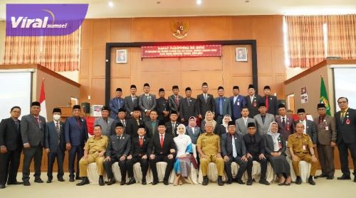 i Ruang Rapat Paripurna DPRD Kabupaten Muara Enim, Selasa (06/09)