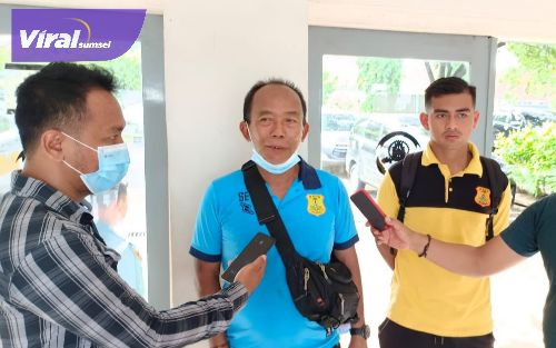 Pelatih PSDS Syahrial Effendi mengundurkan diri. Foto : net