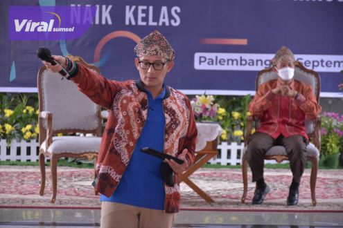 Menparekraf Sandiaga Uno saat acara Sarasehan dengan UMKM, di Rumah Dinas Walikota Palembang, Sumsel, Rabu (14/9/2022). Foto : viralsumsel.com/nto