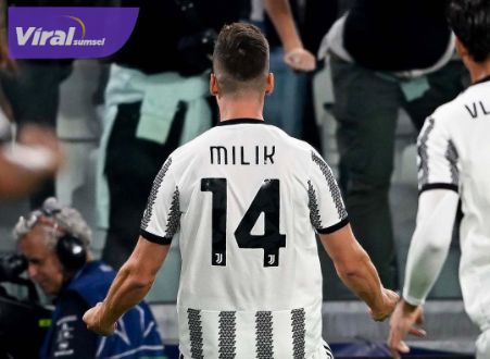 Pemain Juventus Arkadiusz Milik selebrasi usai cetak gol ke gawang Benfica pada matchday kedua babak grup Liga Champions di Allianz Stadium, Turin, Italia, Kamis (15/9/2022) dini hari WIB. Foto : ig juve