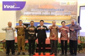 Gubernur Sumsel H. Herman Deru hadiri Inagurasi Program Deepening Desa Brilian 2022 yang digelar Unsri bekerjasama dengan BRI di Hotel The Zuri, Palembang, Selasa (20/9/2022) pagi. Foto : viralsumsel.com/win