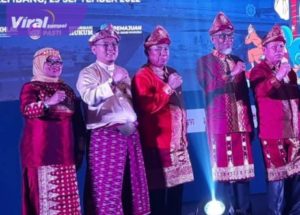 SMB IV Jaya Wikrama, RM Fauwaz Diradja SH Mkn saat mengikuti acara penutupan MIC Palembang, Jumat (23/9/2022) di Novotel Palembang. Foto : viralsumsel.com/ril