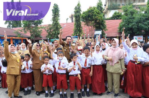 Pemkot Prabumulih berhasil memecahkan rekor MURI mewisuda ribuan siswa TKA, (27/9/2022). Foto : viralsumsel.com/mal