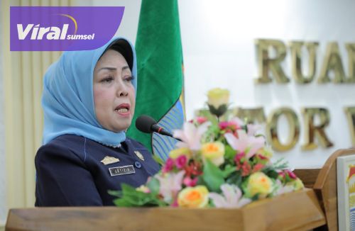 Staf Alhi bidang investasi Pemkot Palembang Letizia. Foto : viralsumsel.com/nto