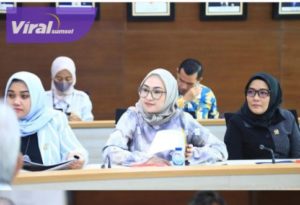 Amaliah Sobli S.Kg, M.B.A Anggota Komite II DPD RI saat Raker dengan Kementerian PUPR di Gedung Utama Kementerian PUPR, Kamis, (29/9/2022). Foto : viralsumsel.com/ion