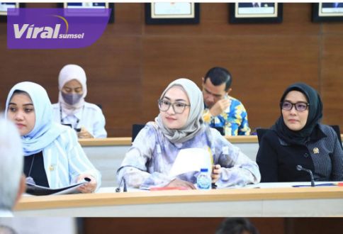 Amaliah Sobli S.Kg, M.B.A Anggota Komite II DPD RI saat Raker dengan Kementerian PUPR di Gedung Utama Kementerian PUPR, Kamis, (29/9/2022). Foto : viralsumsel.com/ion