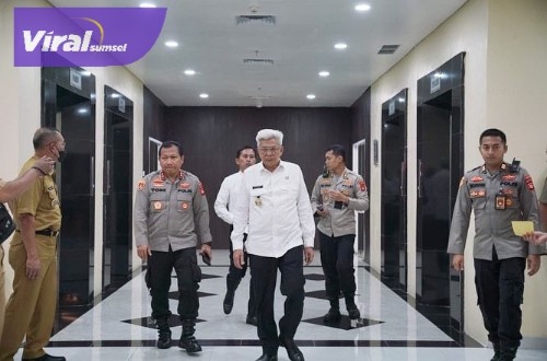Wakil Gubernur Sumsel, H Mawardi Yahya saat menghadiri FGD terkait Ilegal Drilling Energi dan Sumber Daya Mineral (ESDM) di Gedung Presisi Polda Sumsel, Senin (12/9/2022). Foto : viralsumsel.com/win