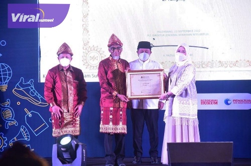 Gubernur Sumsel H Herman Deru saat penutupan MIC di Ballroom Hotel Novotel Palembang, Jum'at (23/9/2022). Foto : viralsumsel.com/win
