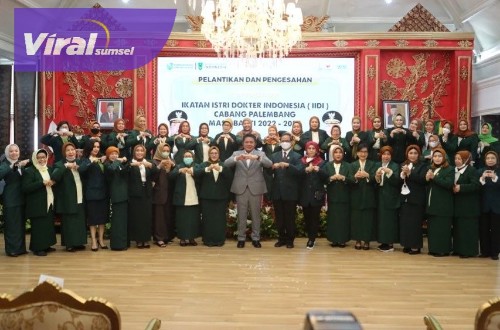 Gubernur Sumsel H Herman Deru  saat menghadiri Pelantikan IIDI Cabang Palembang Masa Bakti 2022-2025 di Griya Agung Palembang, Senin (26/9/2022) pagi. Foto : viralsumsel.com/win