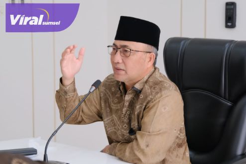 Pj Bupati Muba H Apriyadi memimpin Rapat Koordinasi Regsosek seluruh desa dan kelurahan di Kabupaten Muba secara virtual di Ruang Rapat Bupati Muba, Jumat (7/10/2022). Foto : viralsumsel.com/dev