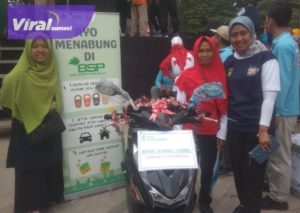 Pengundian nasabah Bank Sampah Prabumulih yang berhadiah Sepeda Motor. Foto : viralsumsel.com/mal