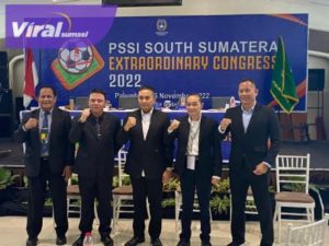 Para EXCO PSSI Sumsel setelah terpilih dalam Kongres Luar Biasa, Pemilihan PSSI Provinsi Sumsel di Hotel Emilia Palembang Sabtu (5/11/2022). Foto : viralsumsel.com/dev