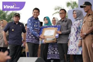 Bupati Panca Wijaya Akbar S.H Didampingi Wakil Bupati Ogan Ilir H. Ardani S.H M.H menyelenggarakan Pembukaan Gelar TTG XVI dan Pencanangan BBGRM XIX Tk Provinsi Sumsel. Selasa (23/08/2022) Bertempat KPT Tanjung Senai. Foto : viralsumsel.com/jun