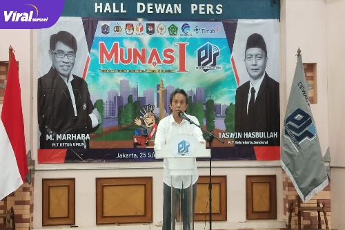 Perwakilan Dewan Pers Asmono Wikan Membuka MUNAS I Pemerhati Jurnalis Siber. Foto: Viralsumsel/Nto
