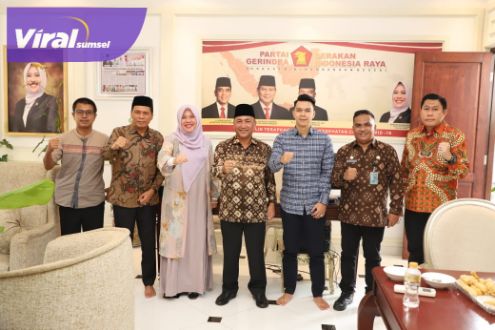 Pj Bupati Muba Drs Apriyadi MSi kunjungan secara langsung ke Wakil Ketua DPRD Sumsel Kartika Sandra Desi SH. Jumat (14/10/2022). Foto : viralsumsel.com/dev