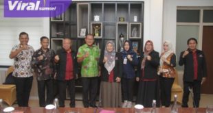 Pj Sekretaris Daerah Muba Musni Wijaya SSos MSi, menerima Audiensi Civitas Akademika dari Universitas Indo Global Mandiri (UIGM) Palembang, Kamis (27/10/2022) di Ruang Rapat Sekda. Foto : viralsumsel.com/dev
