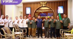Gubernur Sumsel H. Herman Deru saat menerima panitia pelaksana ILRU-6 di ruang tamu Gubernur, Rabu (14/12/2022) siang. Foto : viralsumsel.com/win