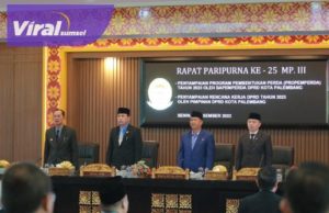 Suasana Rapat Paripurna ke 25 Masa Persidangan III Tahun 2022 terkait Penyampaian Program Pembentukan Perda (Propemperda) Tahun 2023 di ruang paripurna DPRD Kota Palembang, Senin (19/12/22). Foto : viralsumsel.com/nto