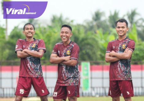 Para pemain David FC selebrasi usai kalahkan PS Lubuklinggau di Stadion Serasan Sekate, Kota Sekayu, Kabupate Musi Banyuasin (Muba), Senin (30 Januari 2023) pagi. Foto : viralsumsel.com/ion Para pemain David FC selebrasi usai kalahkan PS Lubuklinggau di Stadion Serasan Sekate, Kota Sekayu, Kabupate Musi Banyuasin (Muba), Senin (30 Januari 2023) pagi. Foto : viralsumsel.com/ion